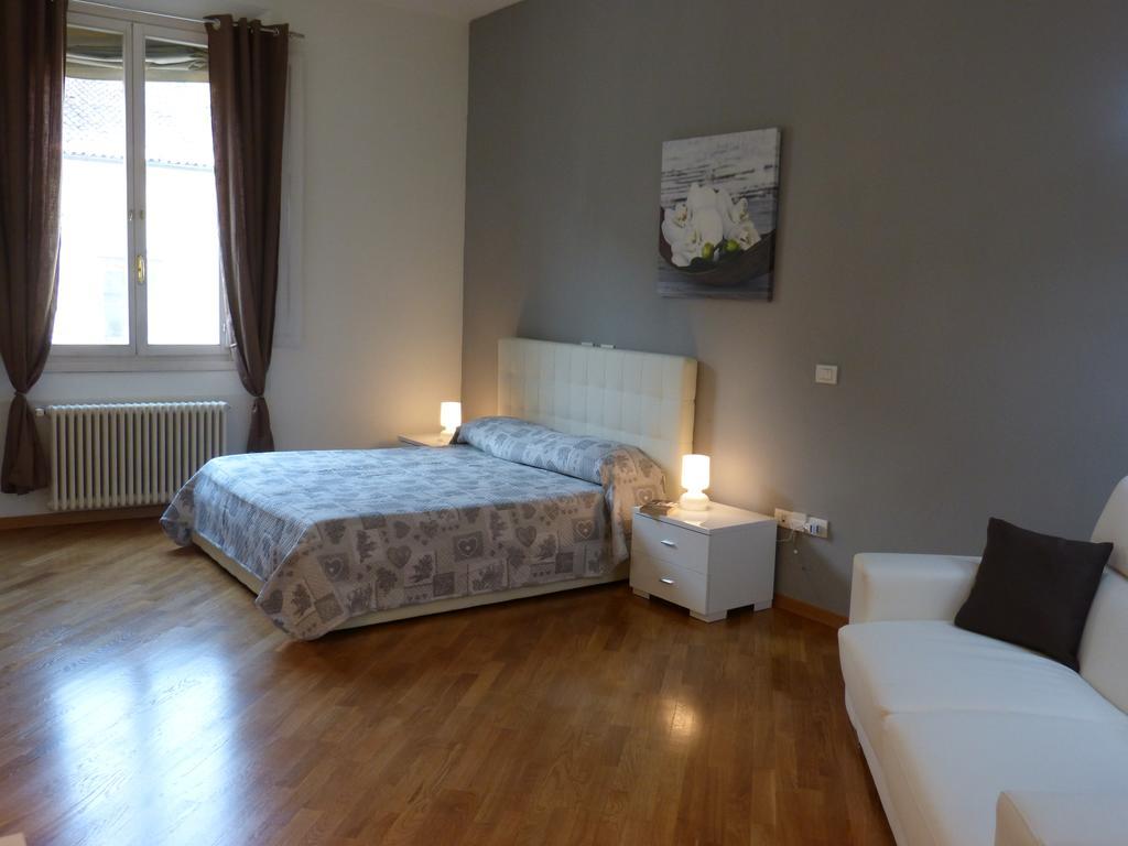Apartamento Residenza Piazza Santo Stefano Bolonia Exterior foto
